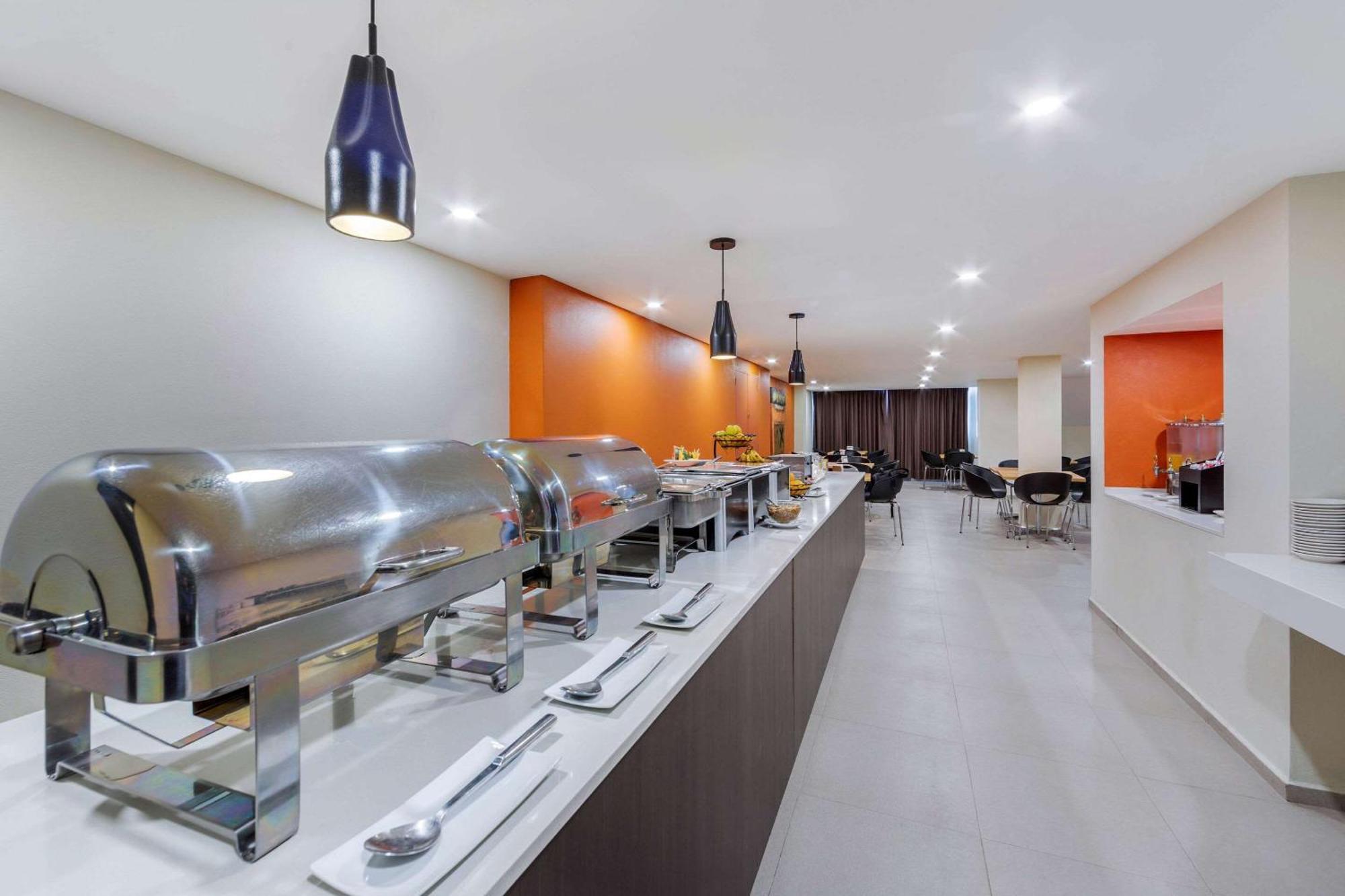Comfort Inn San Luis Potosí Esterno foto