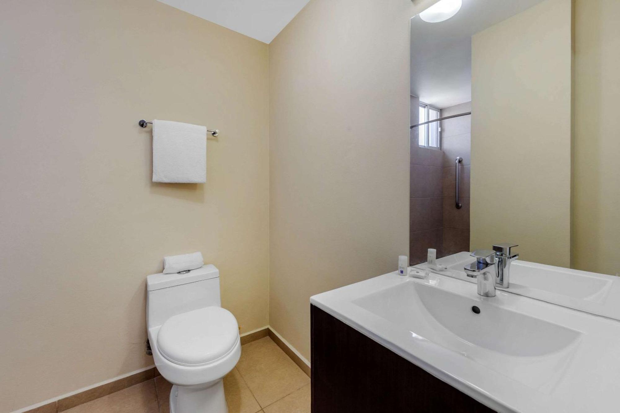Comfort Inn San Luis Potosí Esterno foto
