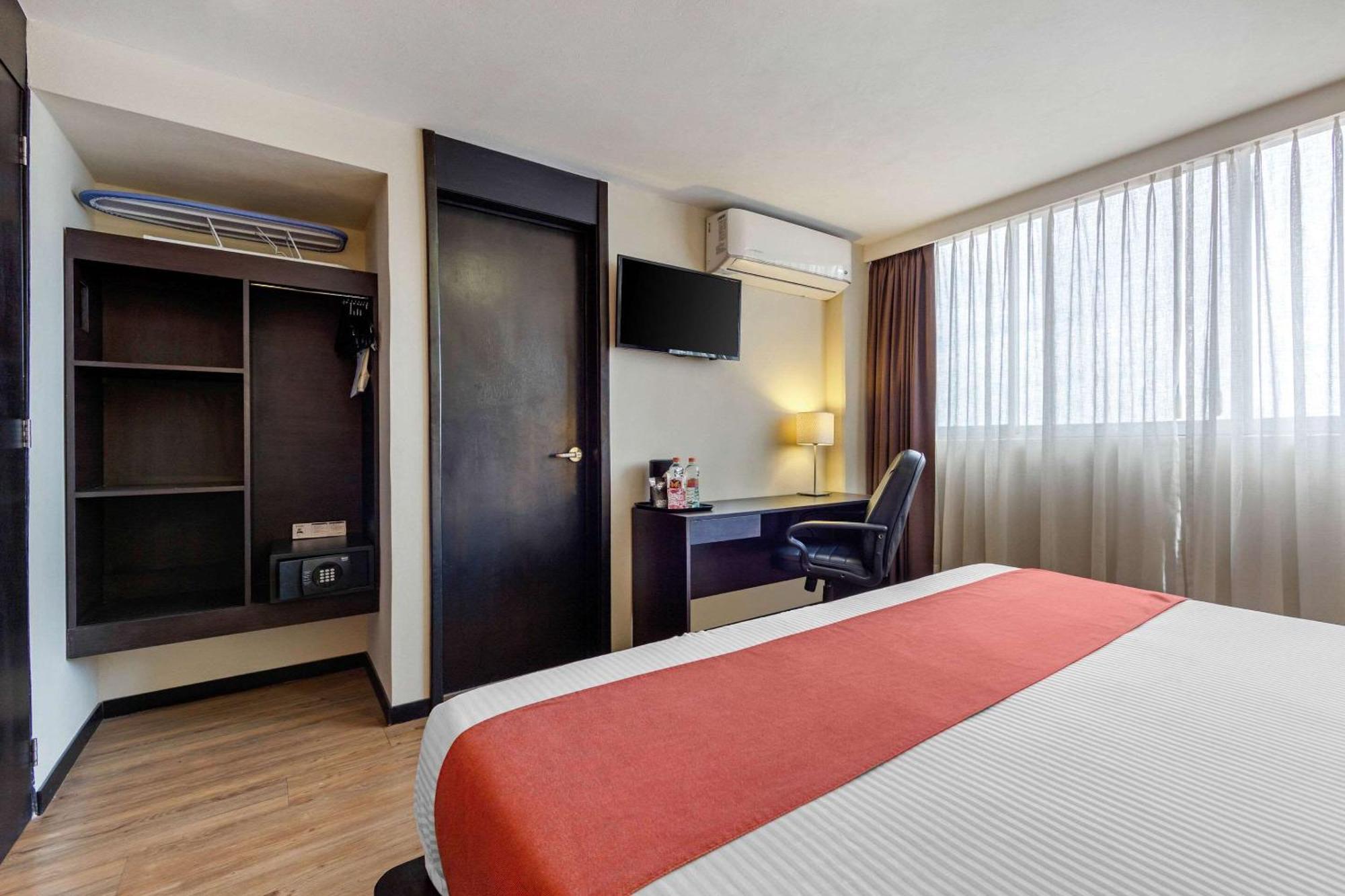 Comfort Inn San Luis Potosí Esterno foto